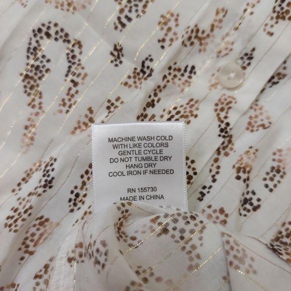Jane + Delancey Top Women’s XL White Gold Blouse Jungle Leopard Button Up Shirt - Picture 6 of 12